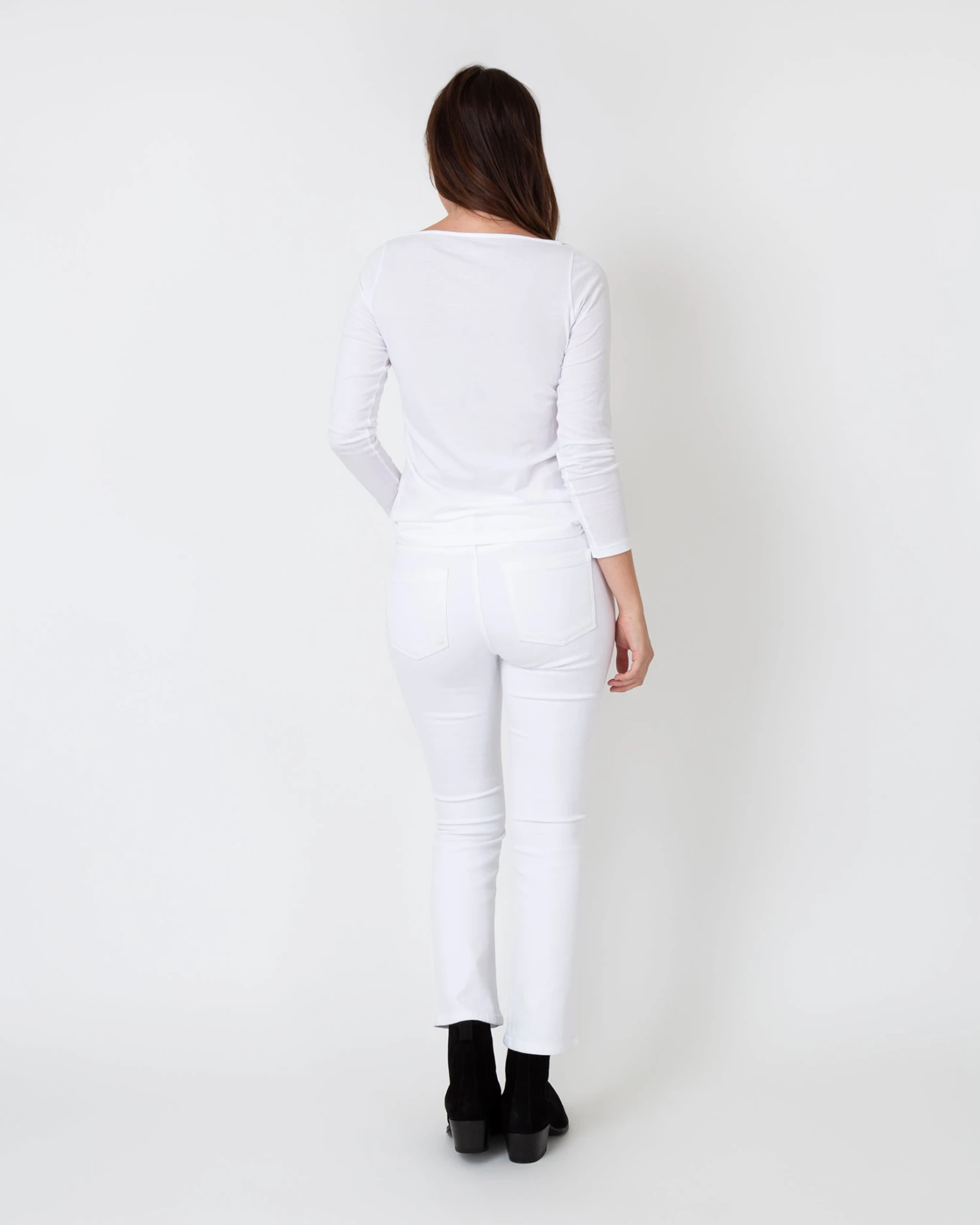 Long-Sleeved Boatneck Tee In White Pima Cotton - Image 5