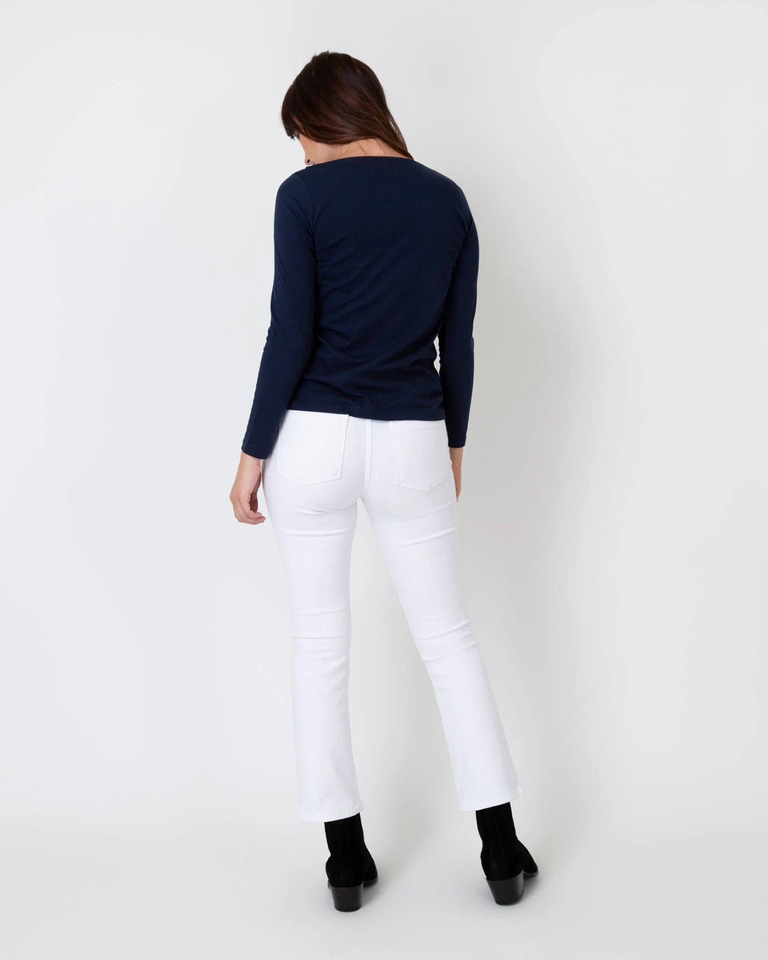 Long-Sleeved Boatneck Tee In Navy Pima Cotton - Image 6