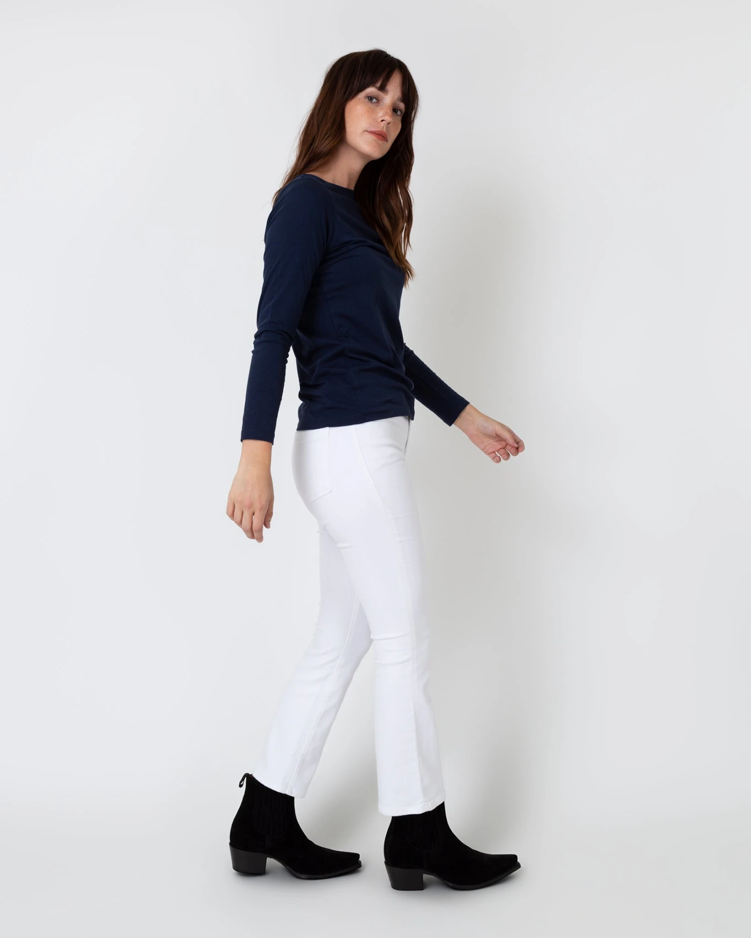 Long-Sleeved Boatneck Tee In Navy Pima Cotton - Image 4