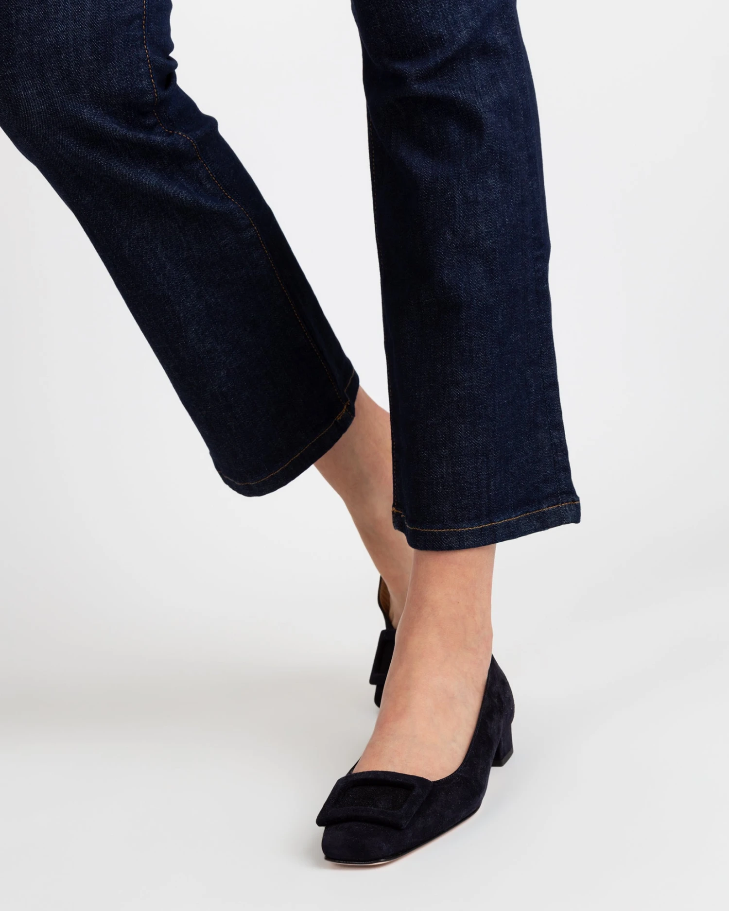 Flare Cropped 5-Pocket Jean In Indigo Stretch Denim - Image 5