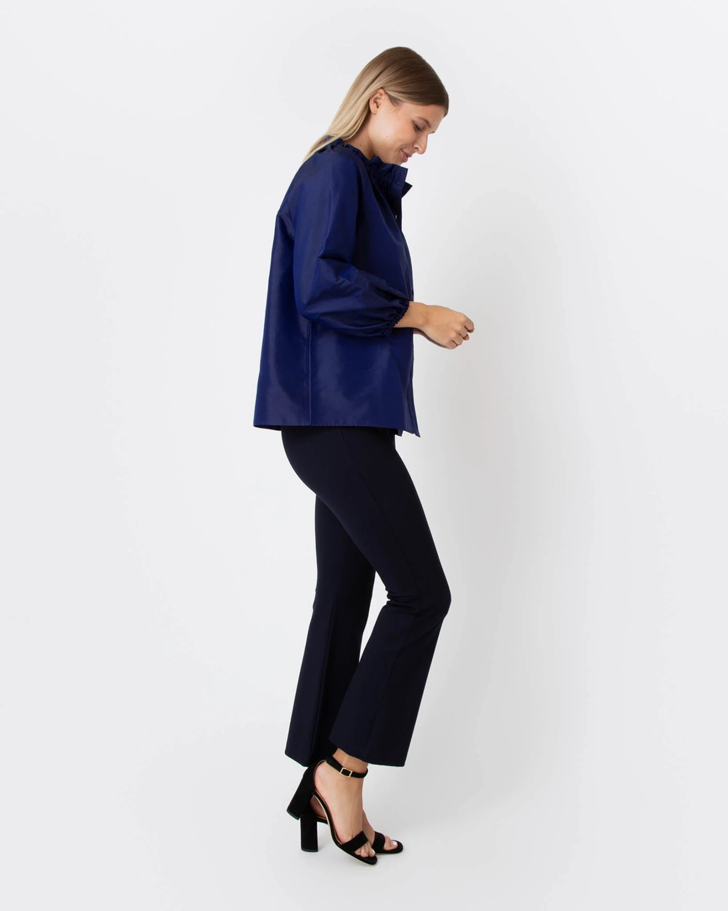 Button-Front Kamille Blouse In Navy Silk Shantung - Image 4