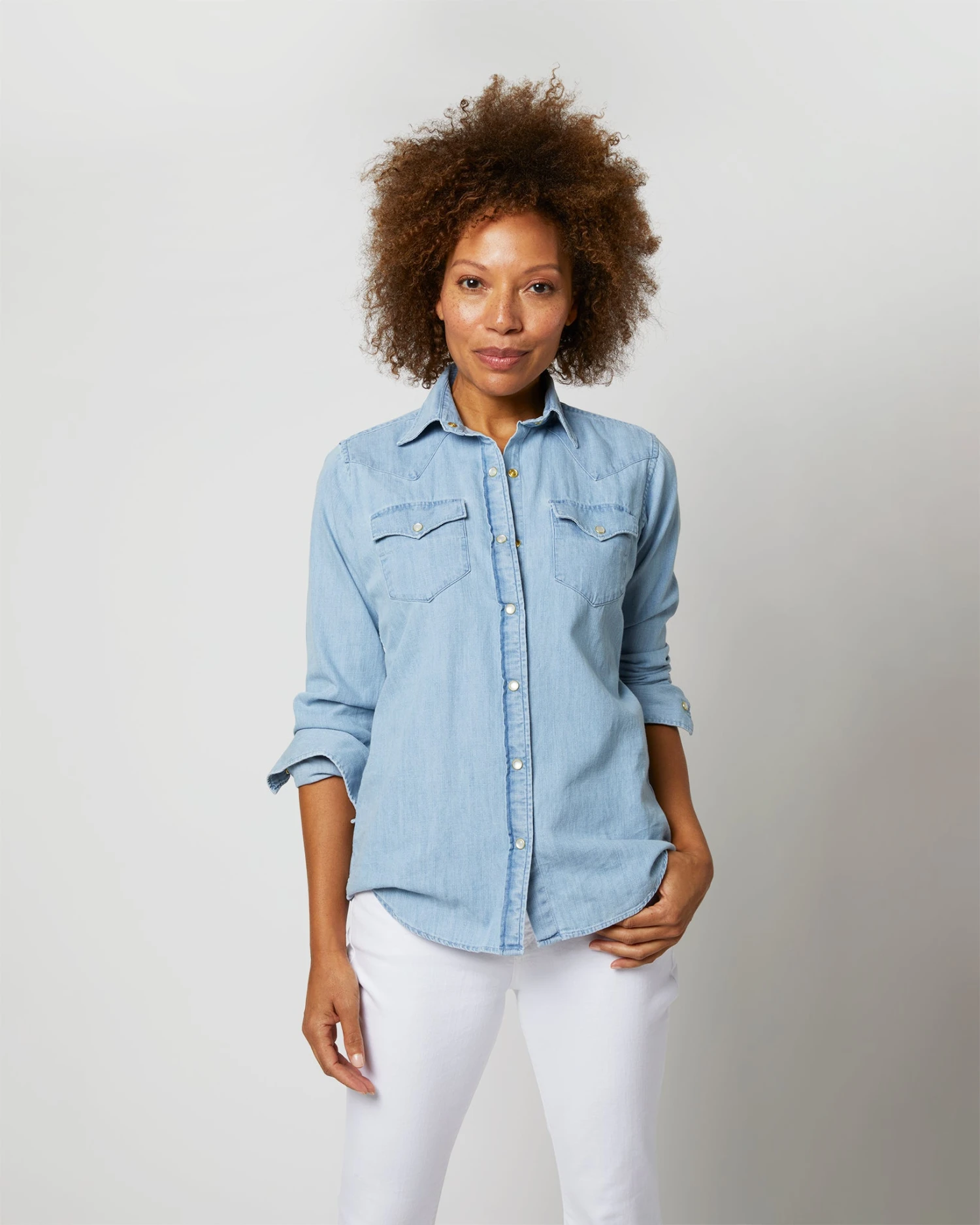 Western Shirt In Extra Lightwash Denim - Image 8