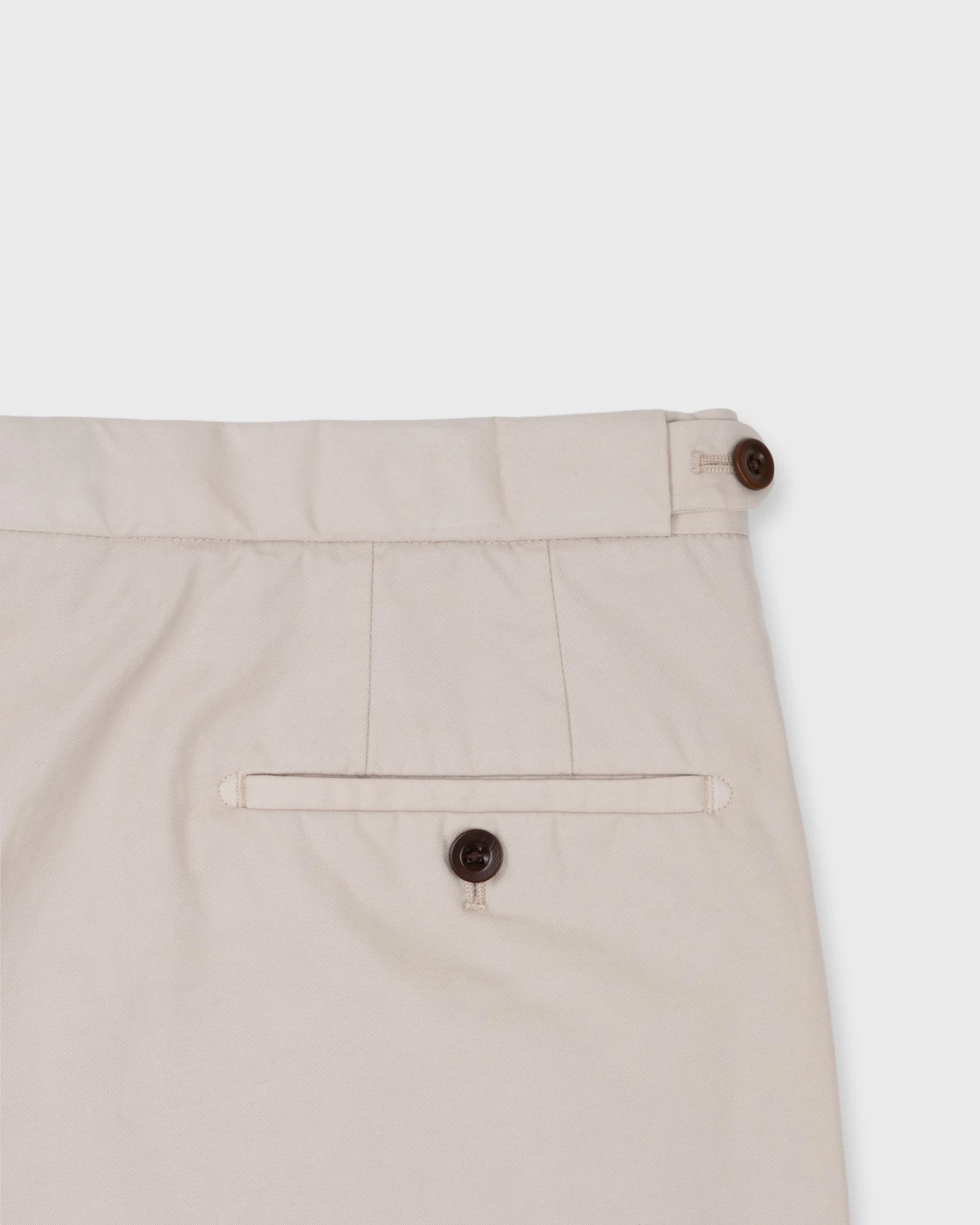 Garment-Dyed Pleated Sport Trouser In Stone Lightweight Twill - Image 3