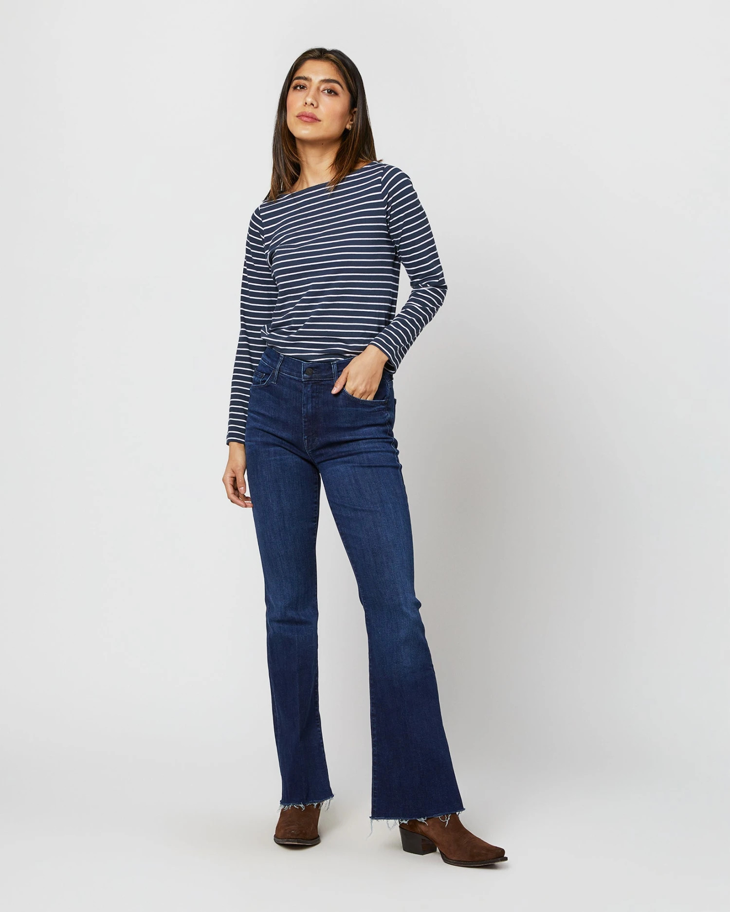 The Weekender Fray Jean In Mint Condition - Image 2