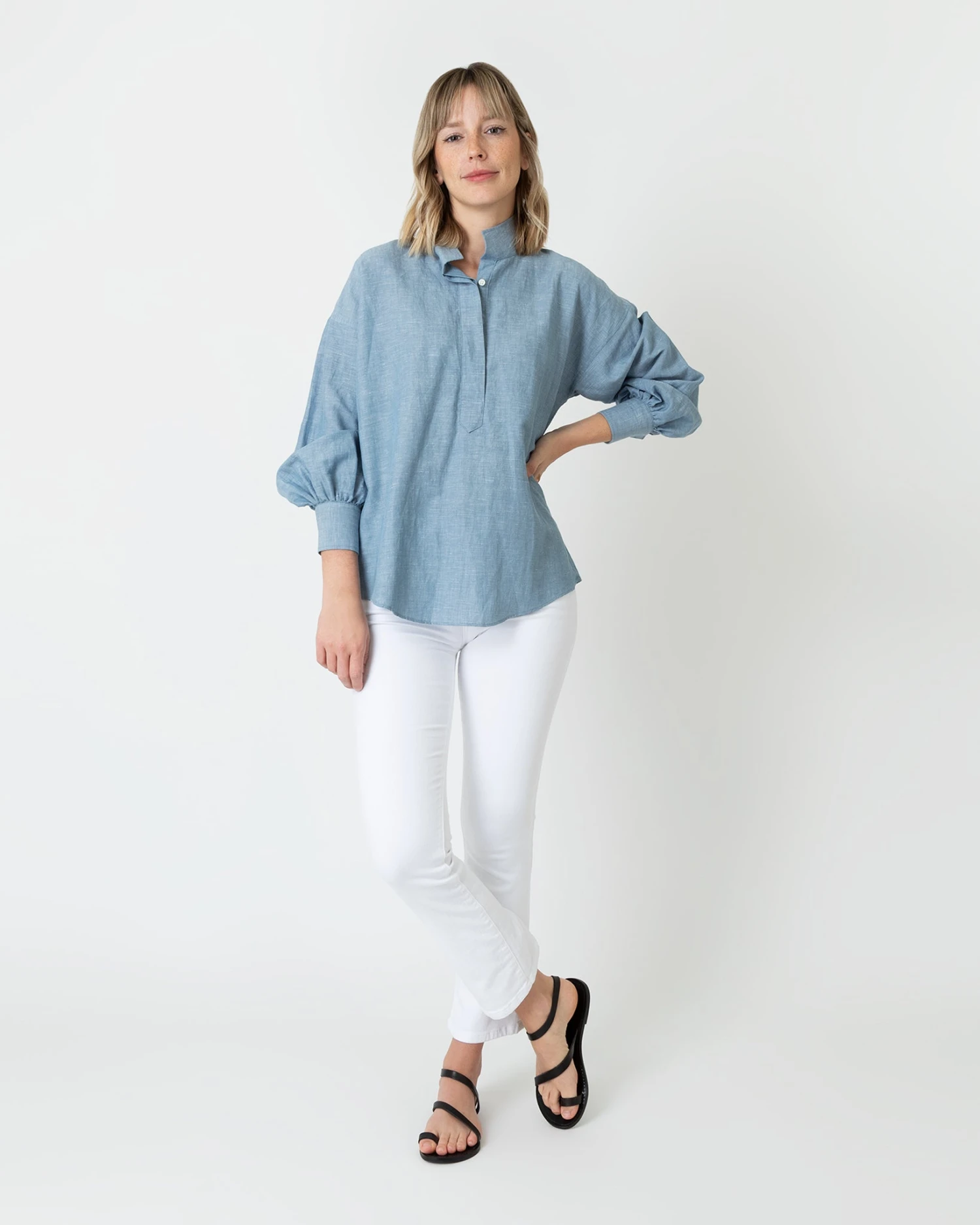 Anaya Popover Shirt In Extra Light Washed Cotolino Chambray - Image 2