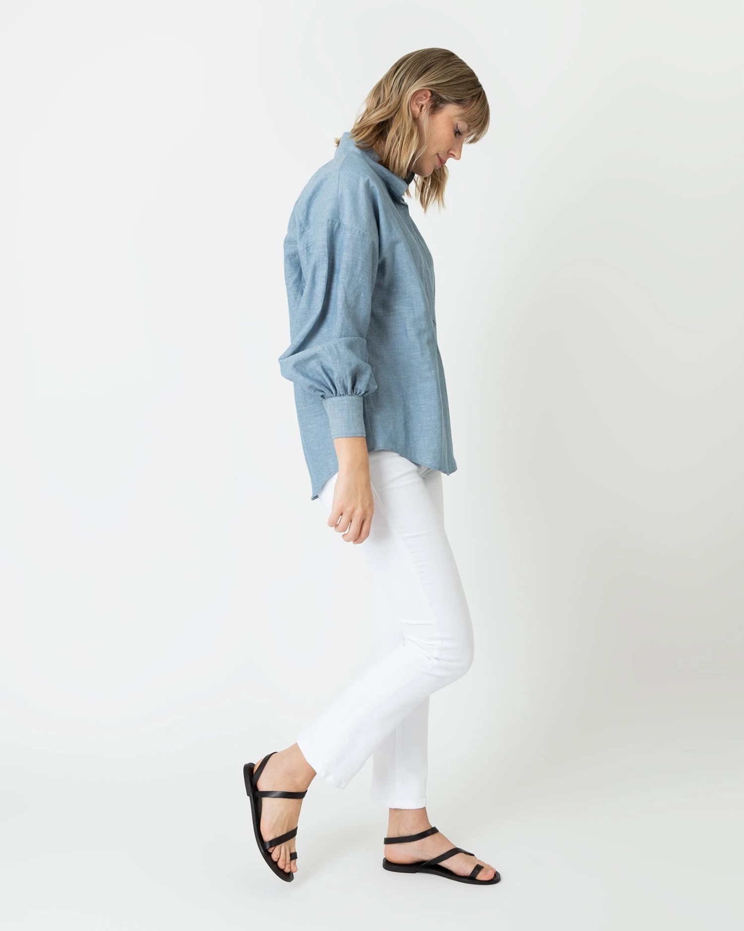 Anaya Popover Shirt In Extra Light Washed Cotolino Chambray - Image 5