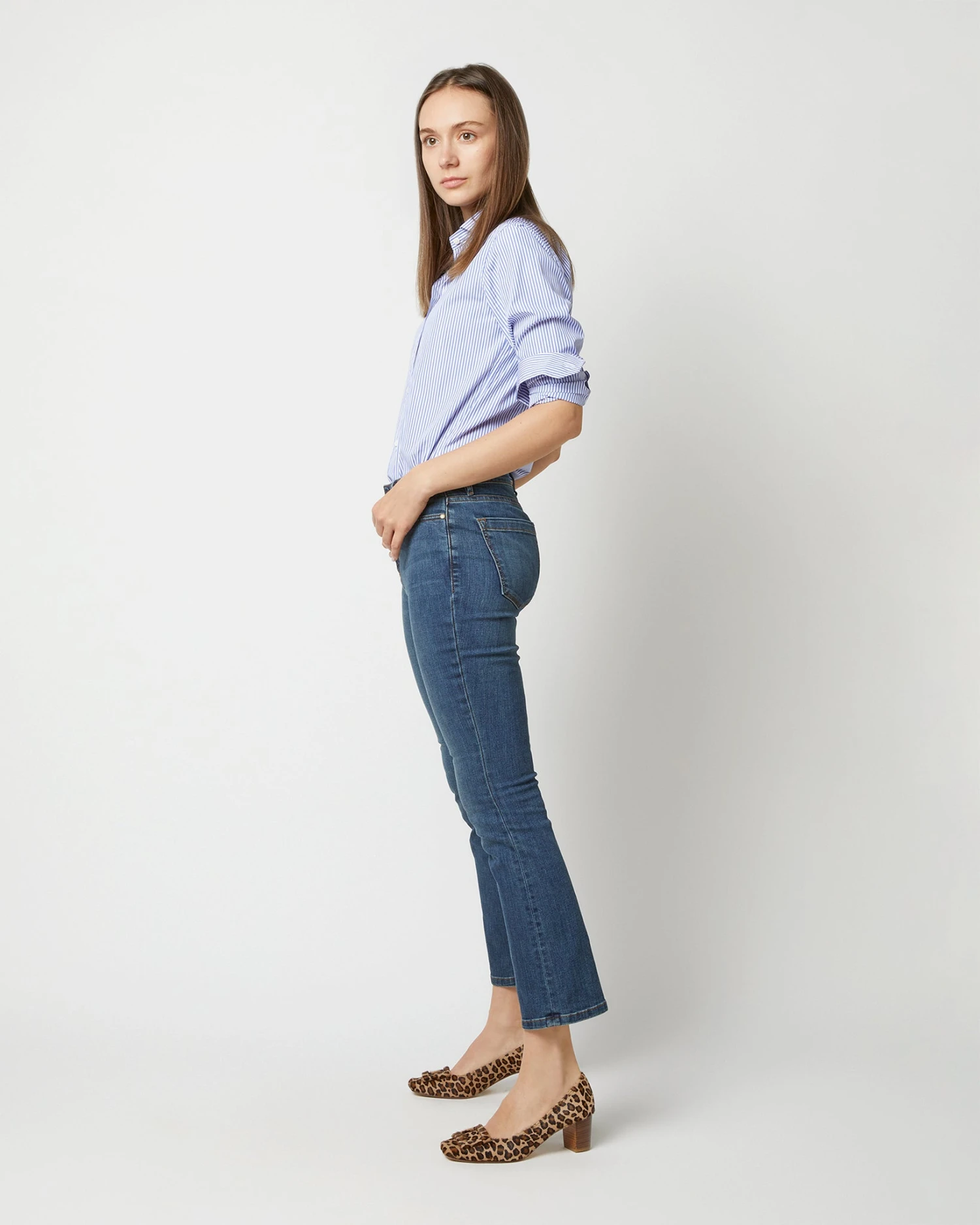 Flare Cropped 5-Pocket Jean In 5-Year Indigo Stretch Denim - Image 3