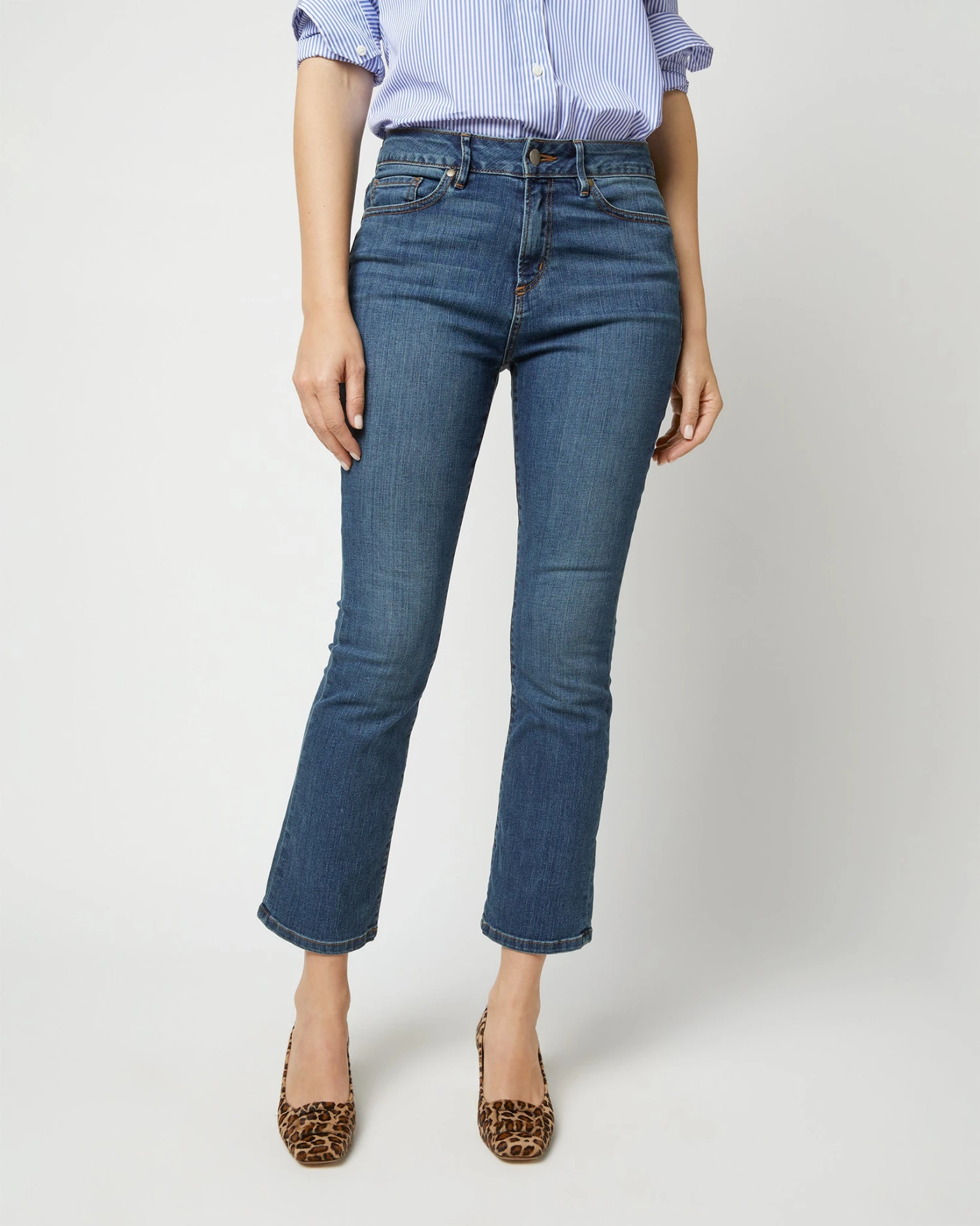 Flare Cropped 5-Pocket Jean In 5-Year Indigo Stretch Denim - Image 7