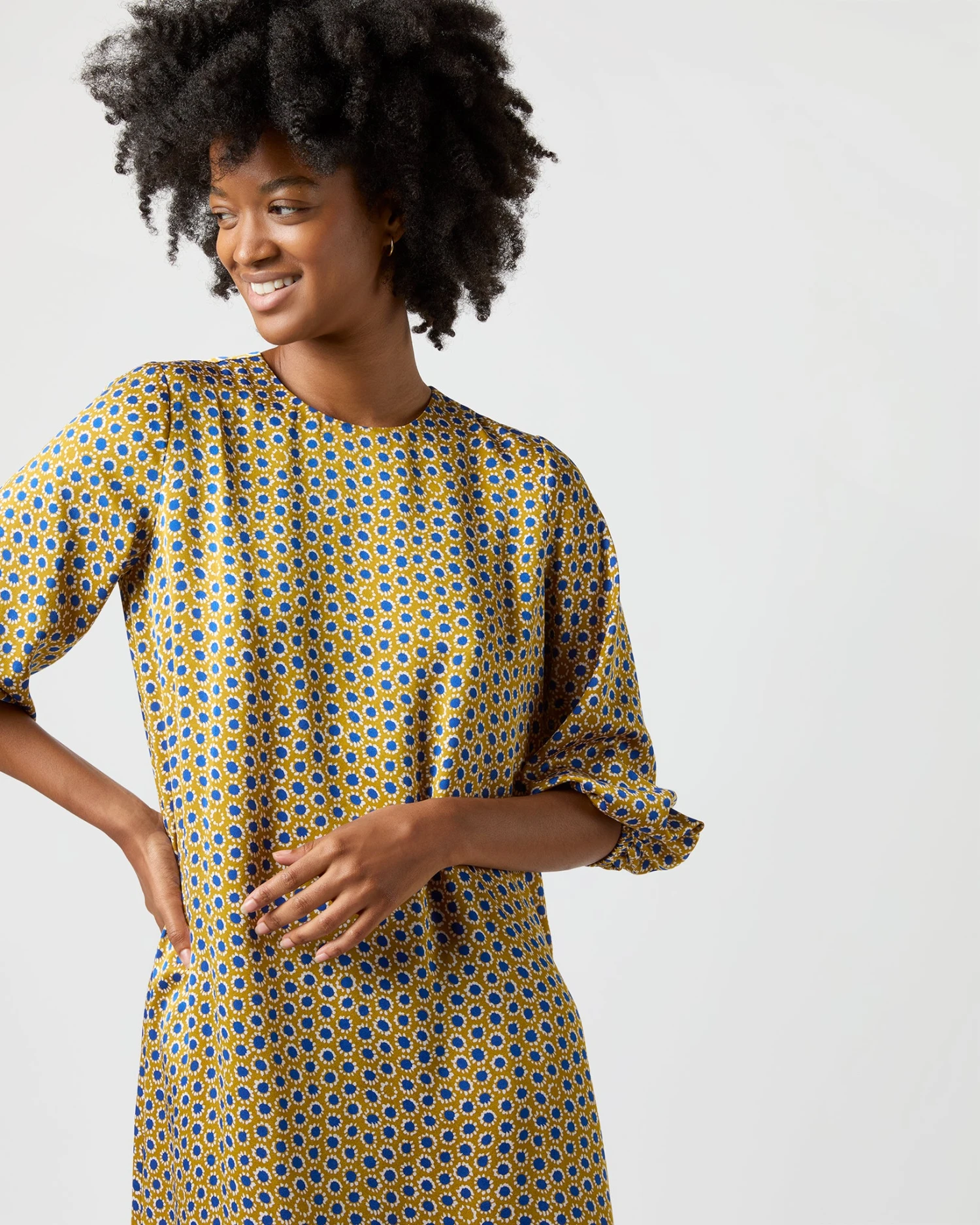 Long-Sleeved Paige Maxi Dress In Gold/Sapphire Sunflower Charmeuse - Image 2