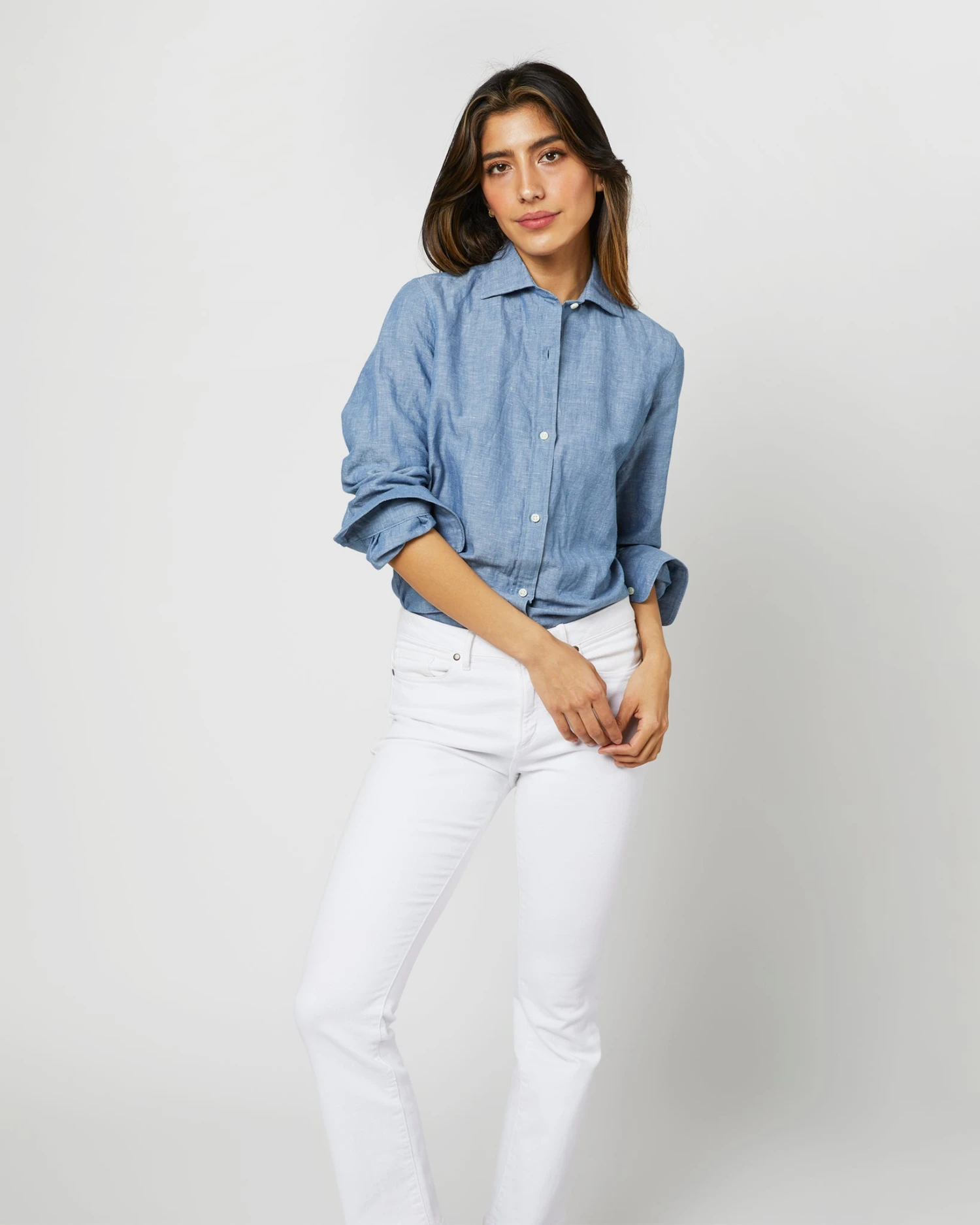 Understudy Shirt In Extra Light Washed Cotolino Chambray - Image 2