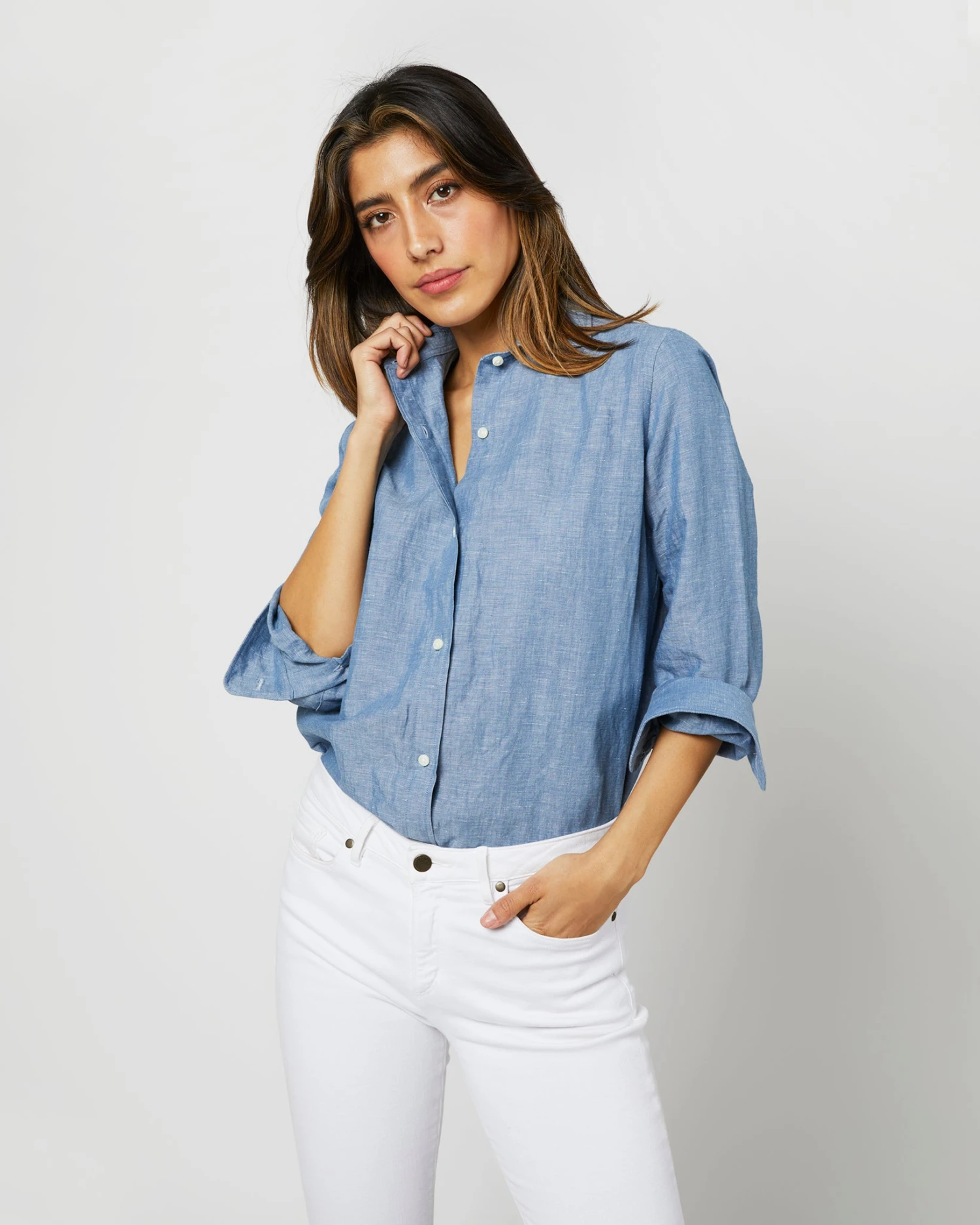 Understudy Shirt In Extra Light Washed Cotolino Chambray - Image 4