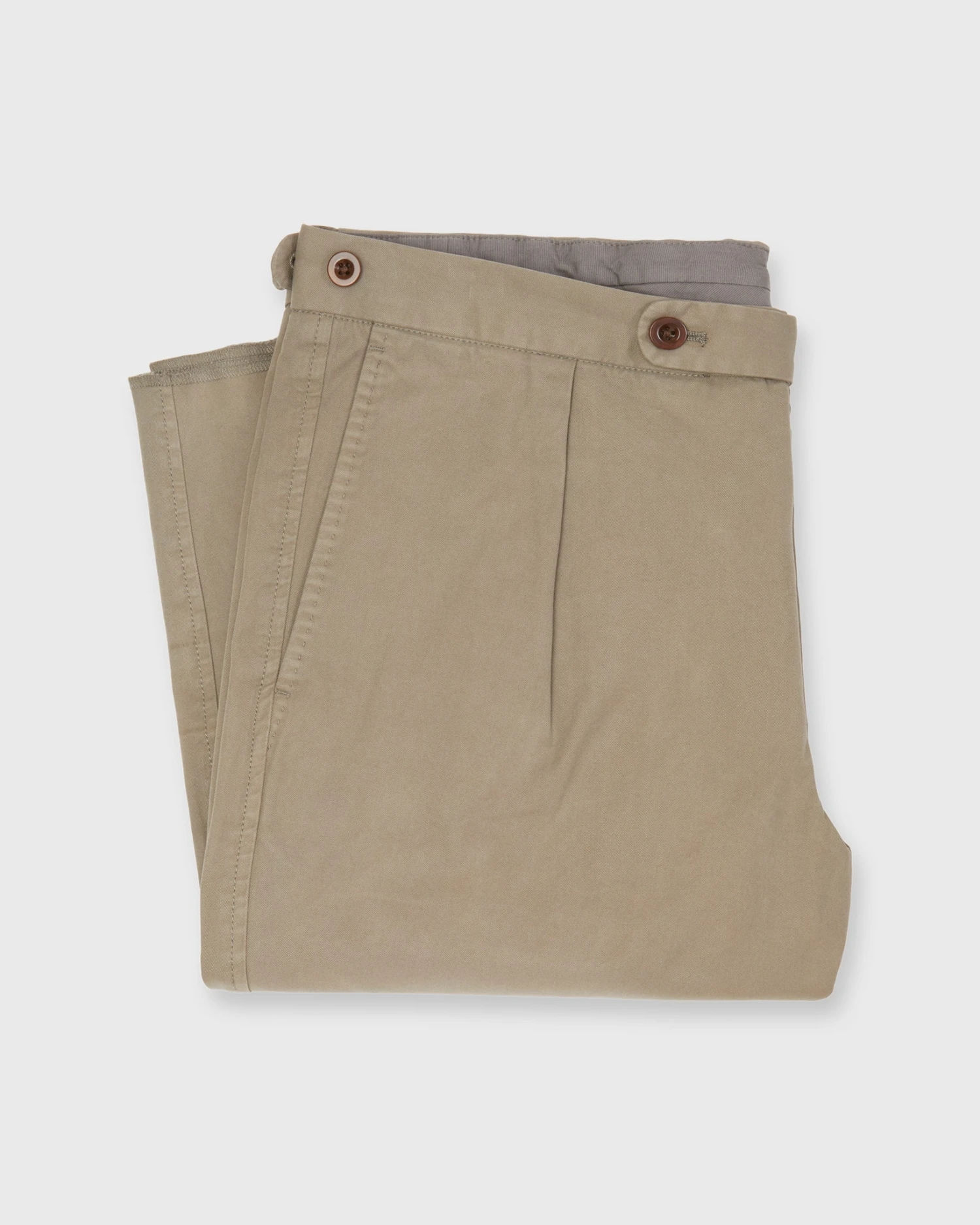 Garment-Dyed Pleated Sport Trouser In Mushroom Lightweight Twill - Image 2