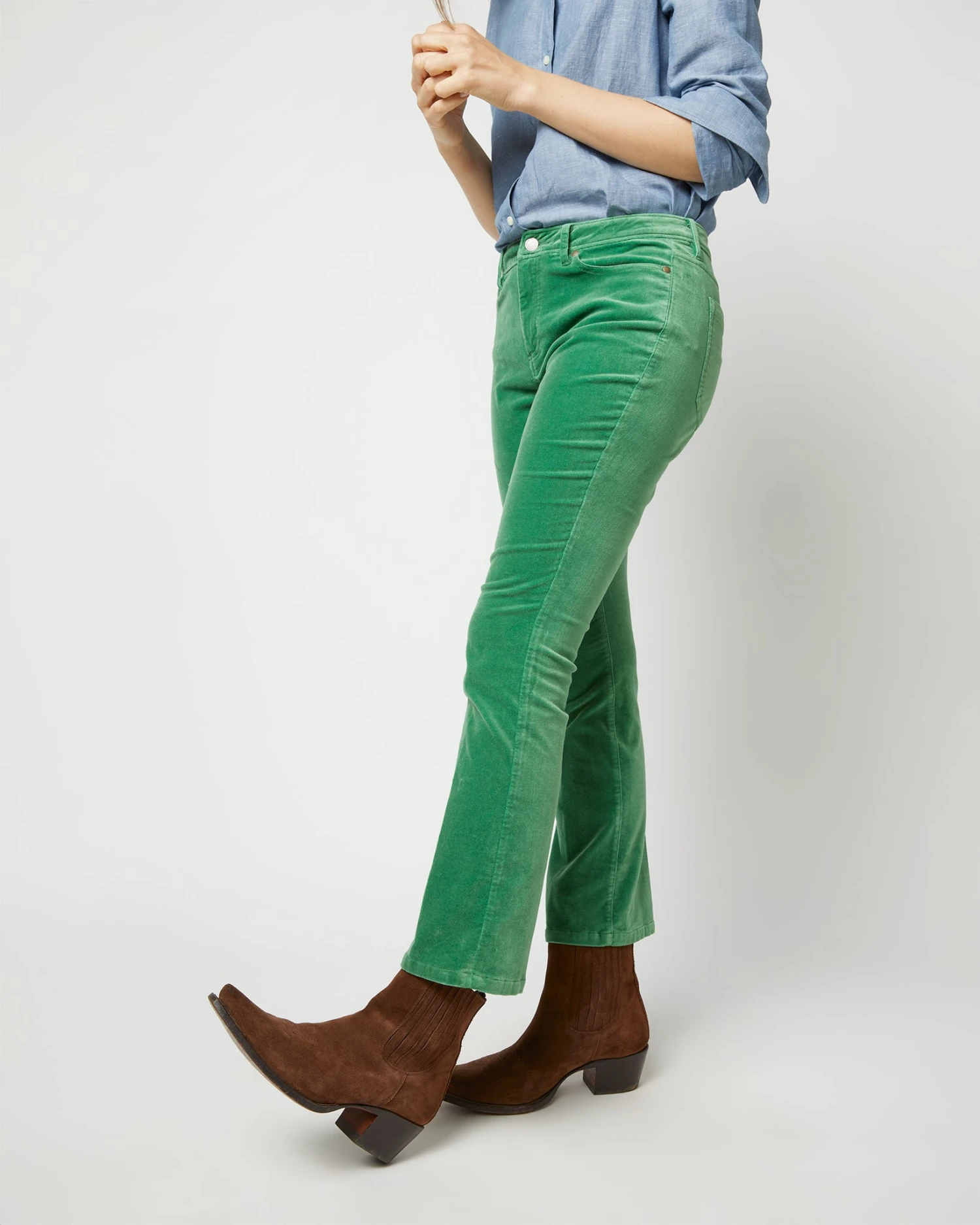 Flare Cropped 5-Pocket Jean In Apple Stretch Velveteen - Image 7