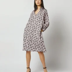 Liya Dress In Light Pink/Charcoal Daisy Stretch Sateen