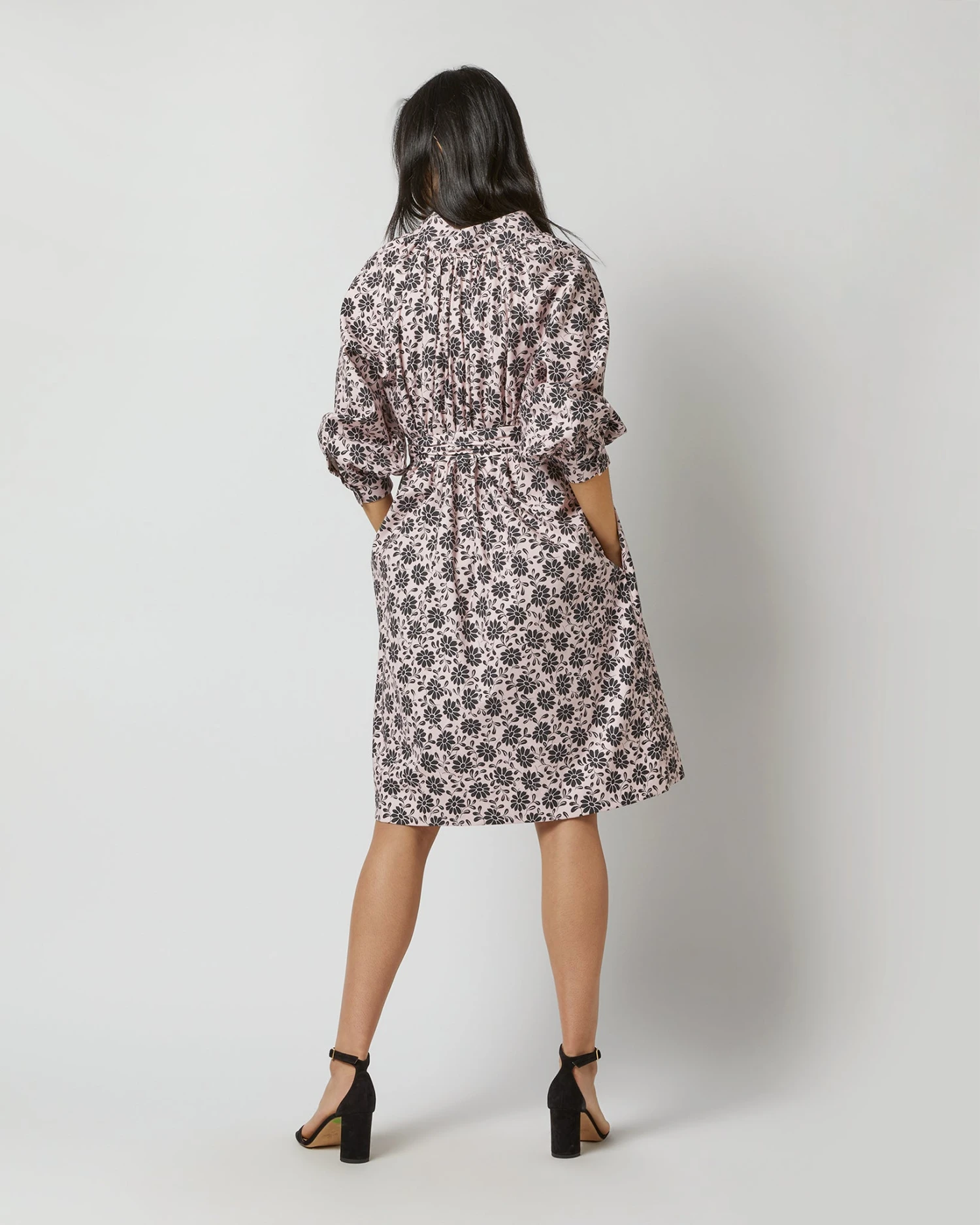 Liya Dress In Light Pink/Charcoal Daisy Stretch Sateen - Image 9