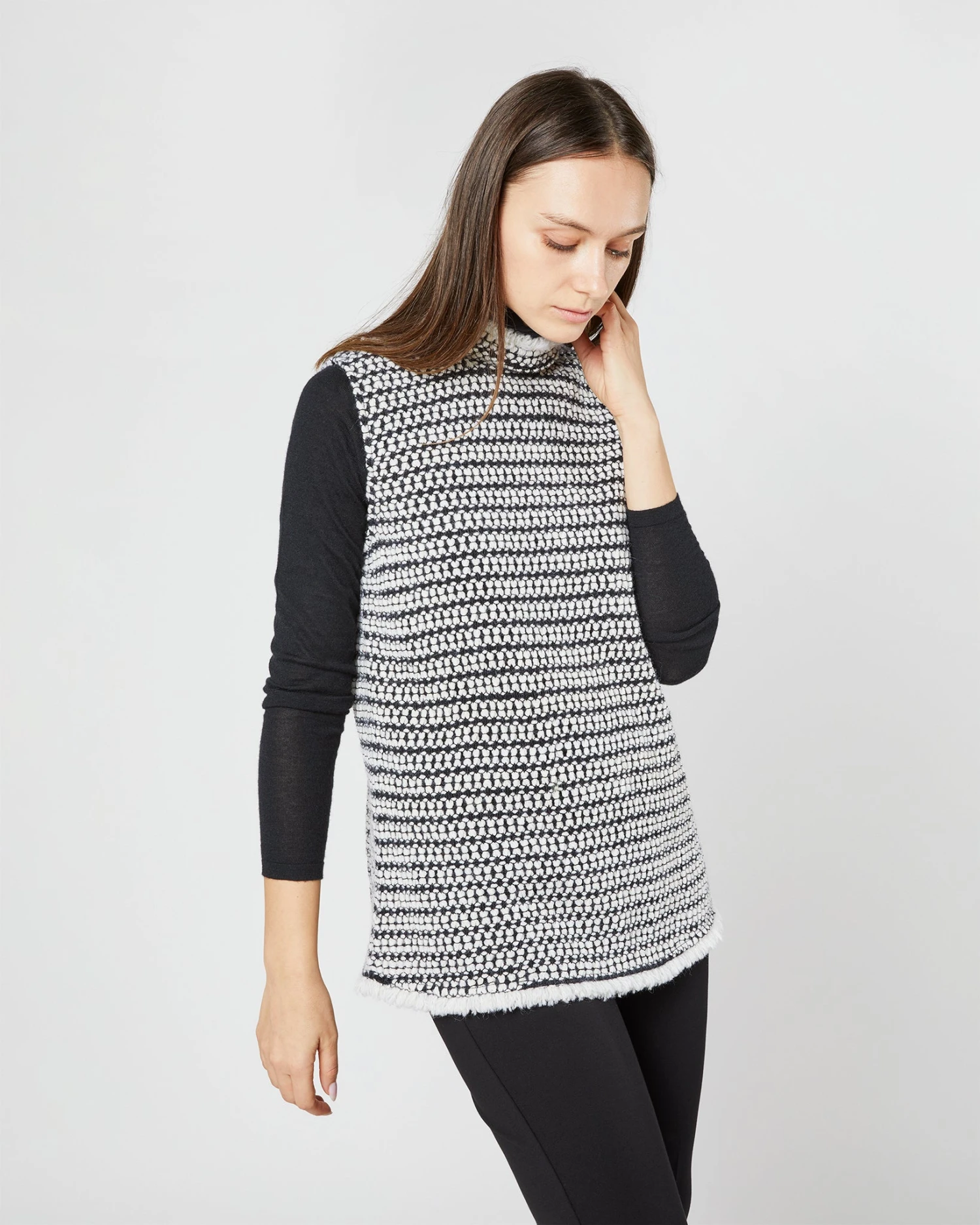 Sleeveless Ana Fringe Top In Ivory/Black Filagree Flower Wool - Image 8