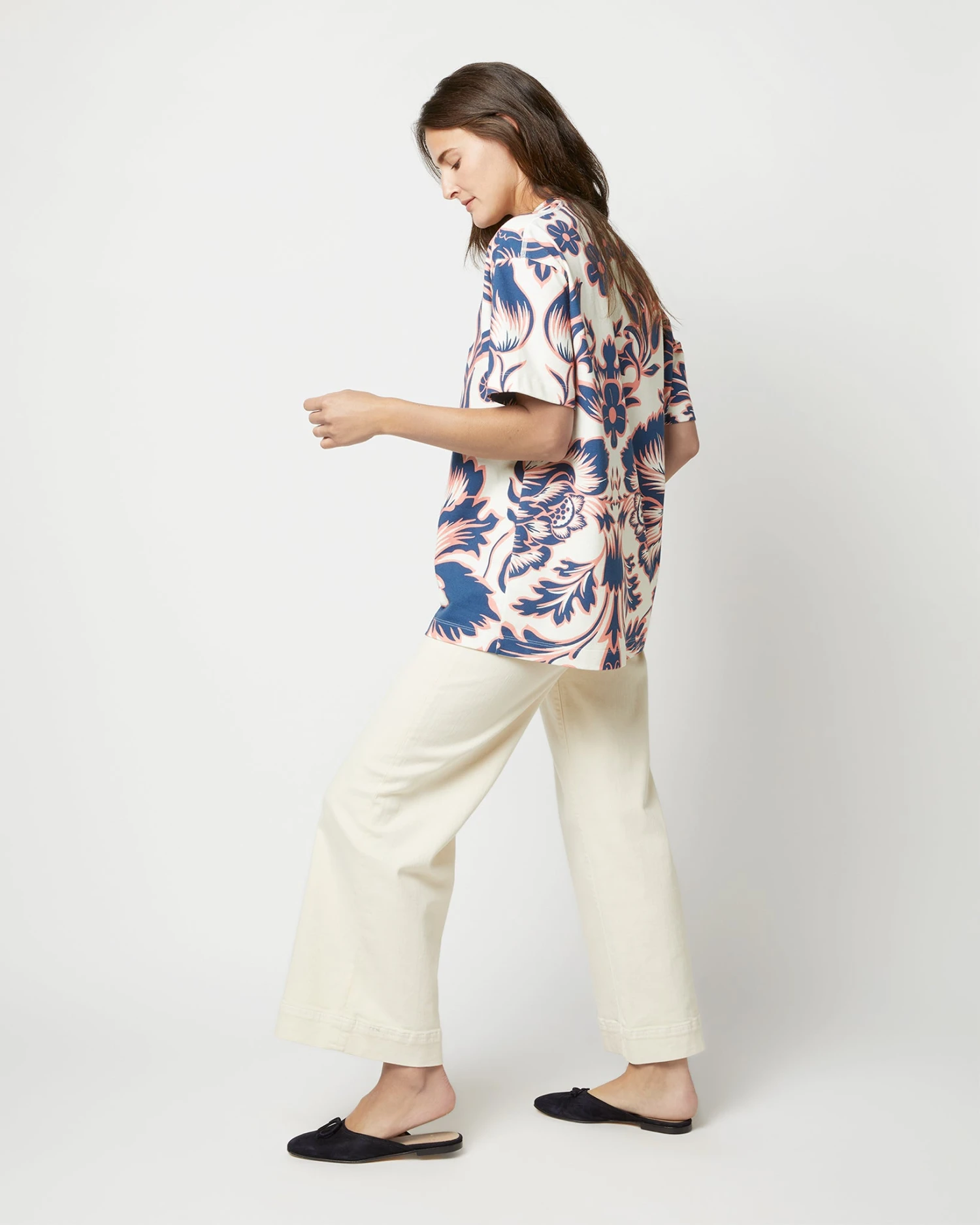 House T-Shirt In Va-Va Jersey - Image 4