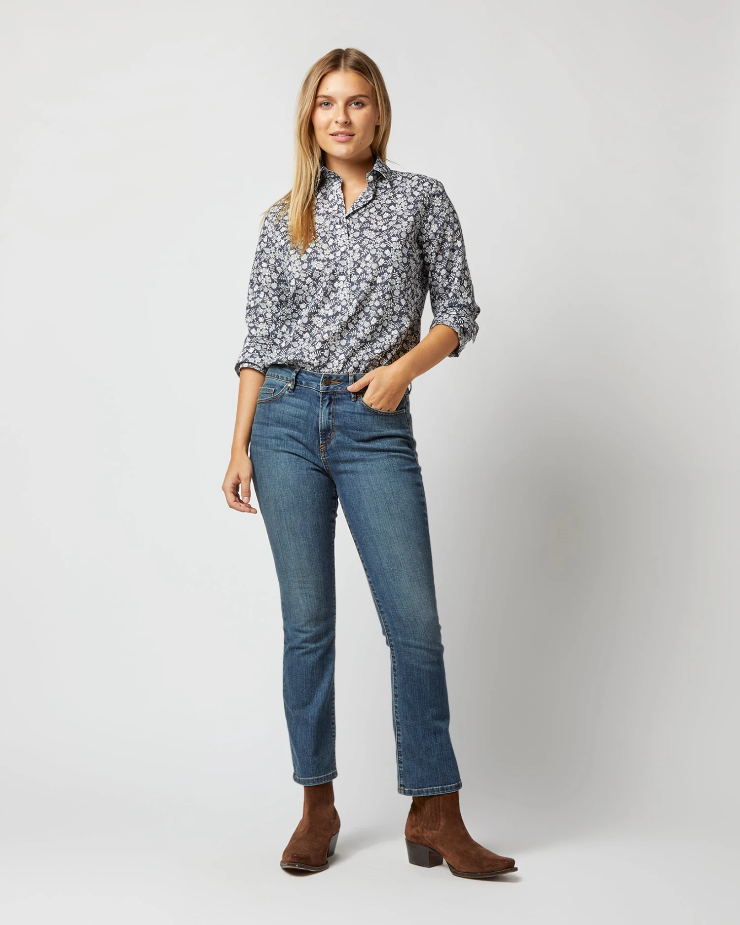 Tomboy Popover Shirt In Navy Edenham Shadow Liberty Fabric - Image 5