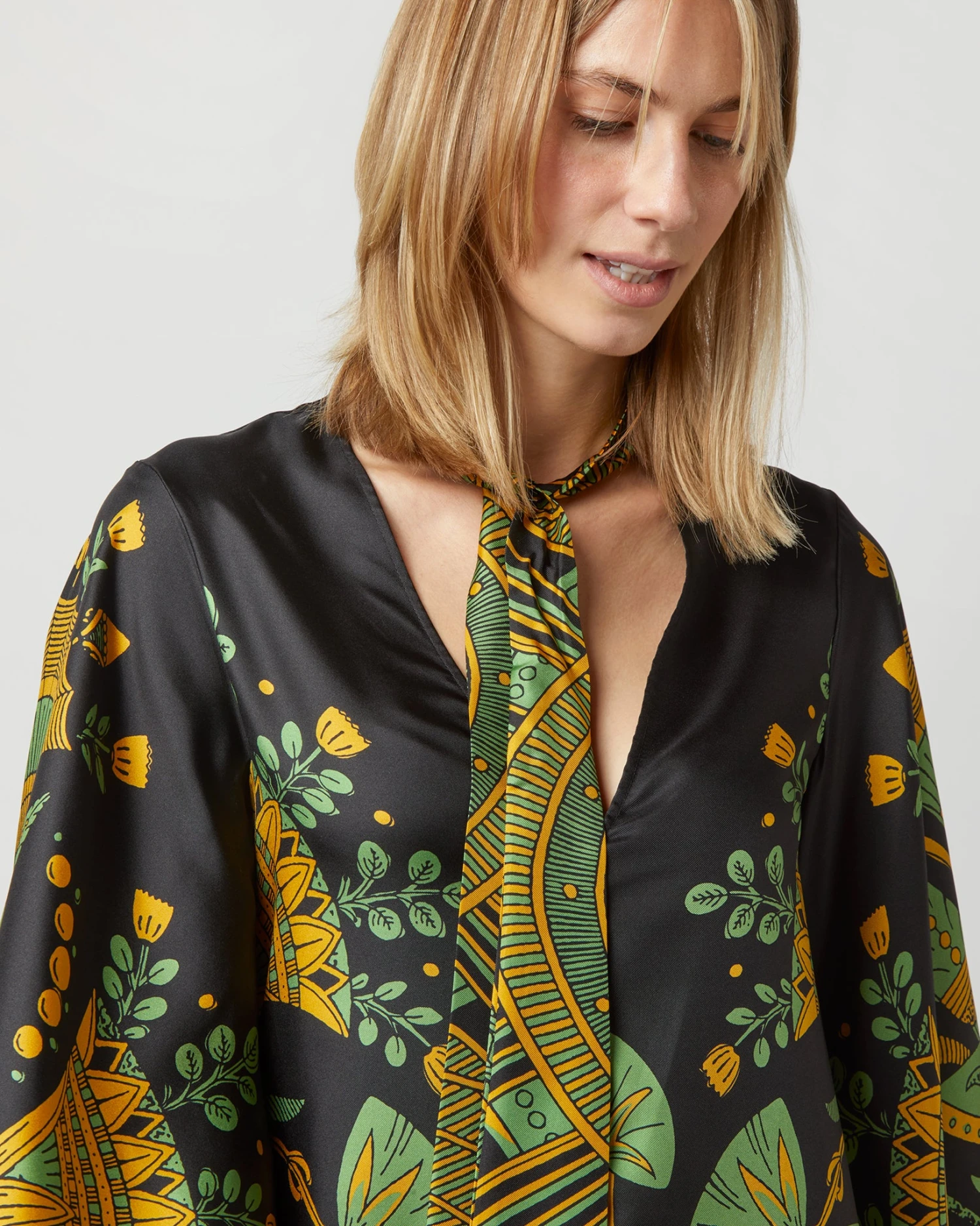 Magnifico Midi Dress In The Nile Placée Black Silk Twill - Image 6