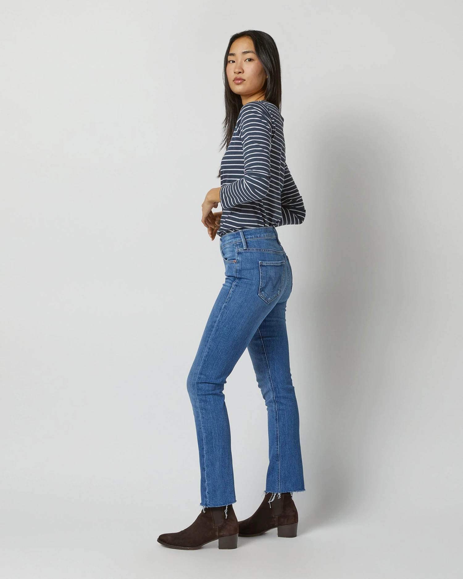 The Mid Rise Dazzler Ankle Fray Jean In New Sheriff In Town - Image 2
