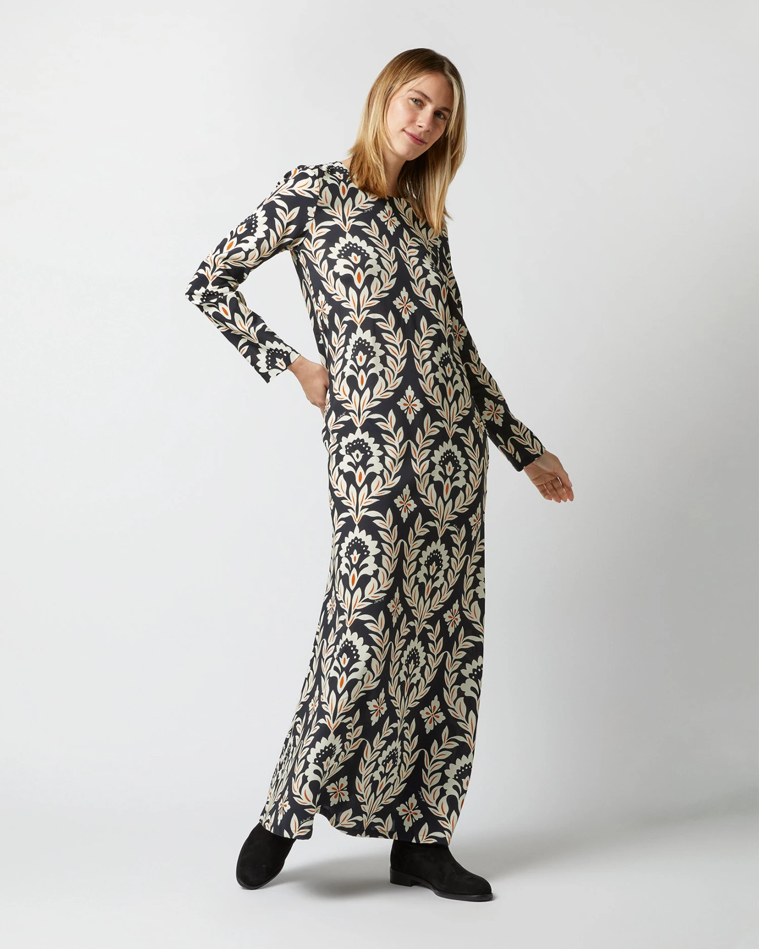 Long Sleeve Swing Dress In Ghirlanda Black Sablé - Image 3