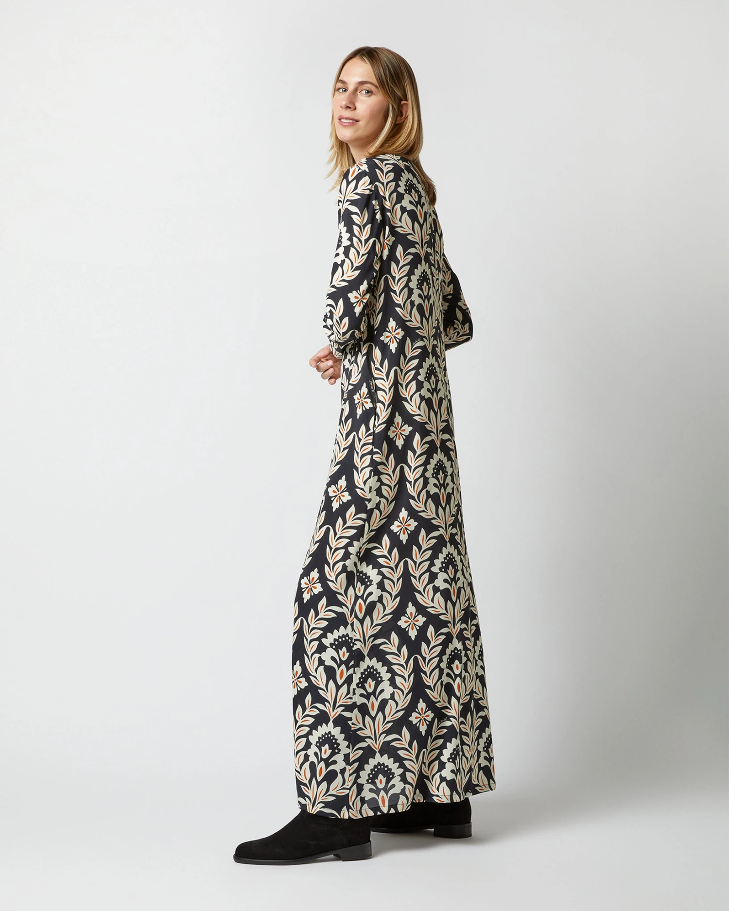 Long Sleeve Swing Dress In Ghirlanda Black Sablé - Image 2